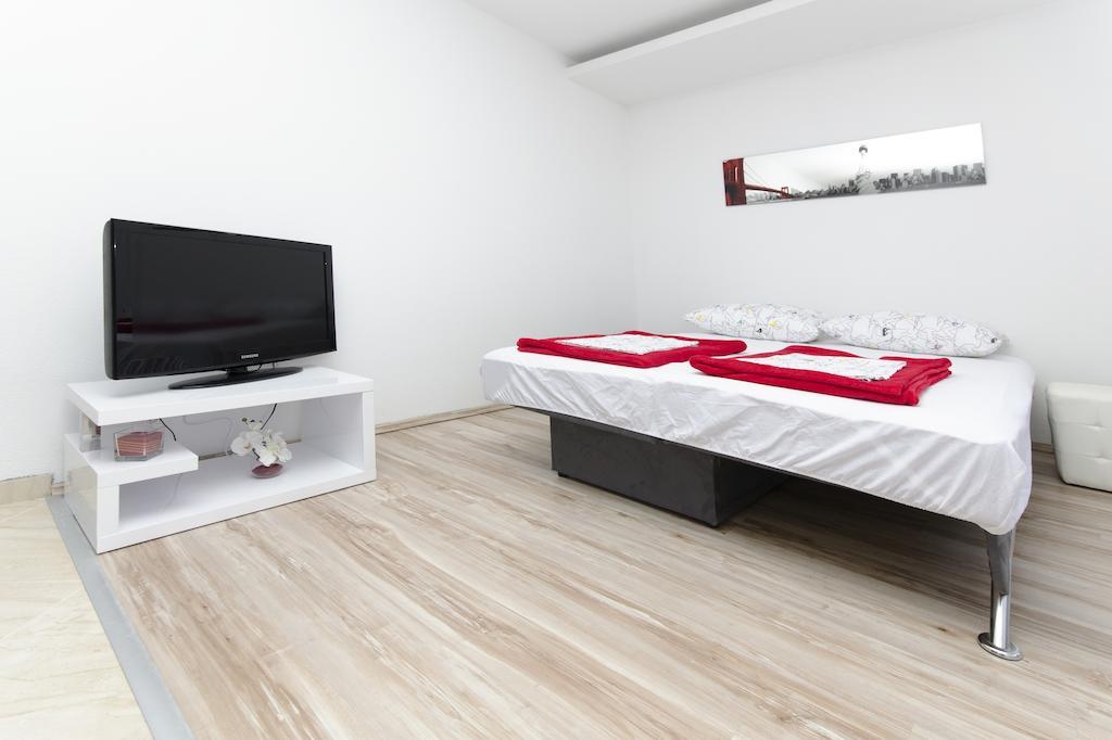 City Apartments Nada Makarska Chambre photo